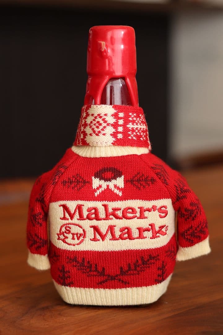 マフラーセーター付きMaker's Mark バーボンウイスキー 350ml新品
