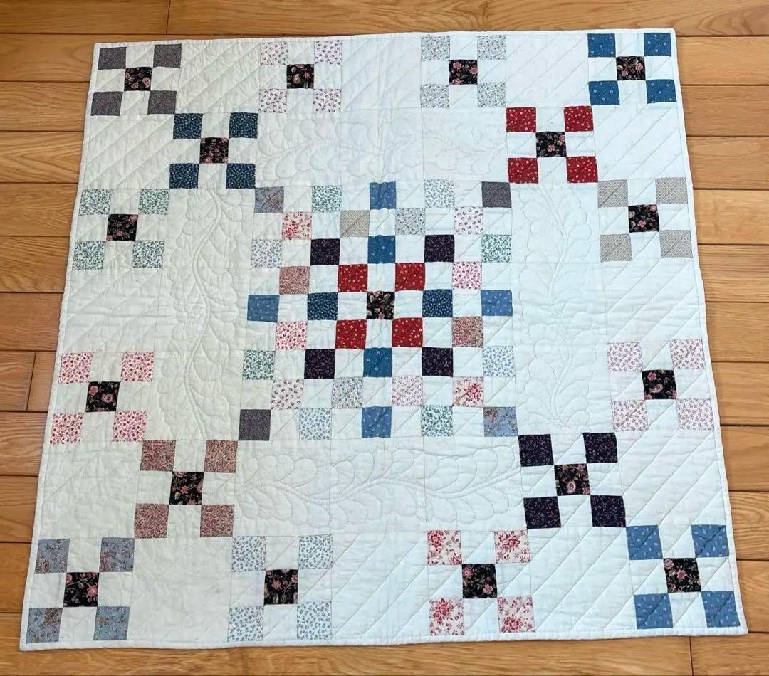 オールハンドメイド　パッチワークキルト　カラフル　 約95×95