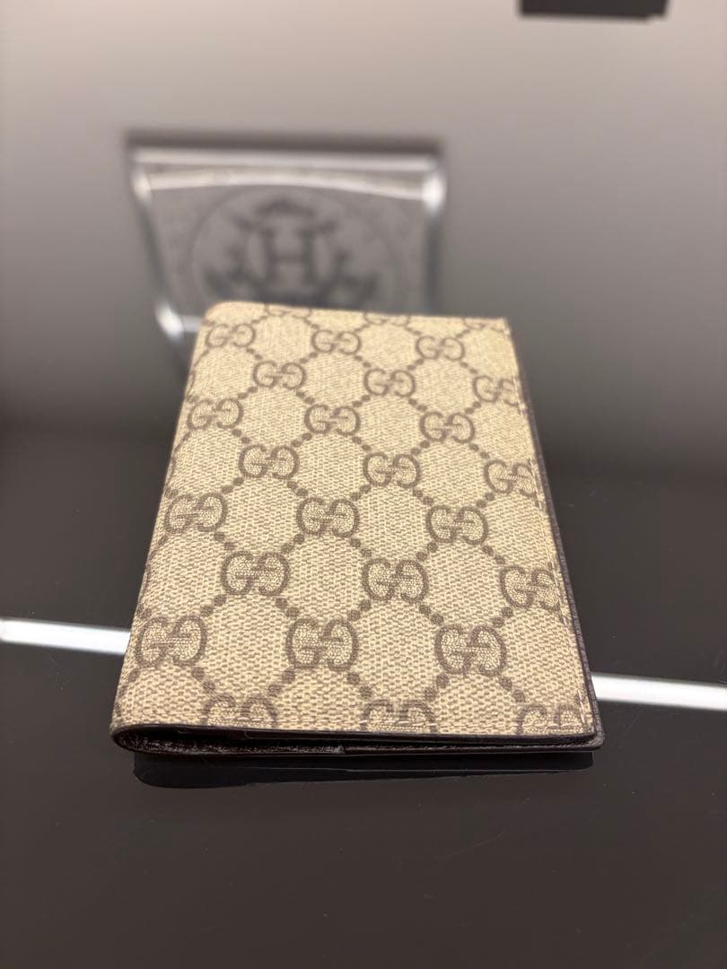 GUCCI パスポートケース