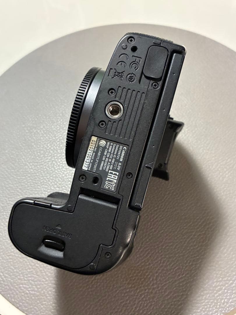 Canon EOS R ❗️ミラーレス一眼 本体と付属品