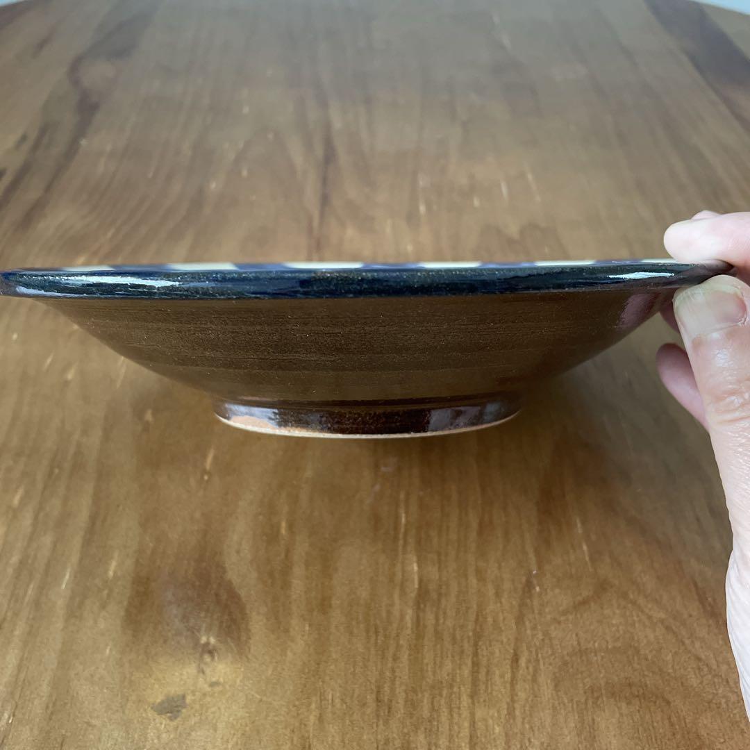 沖縄　やちむん《陶器屋須藤》青い模様の陶器七寸皿　食器