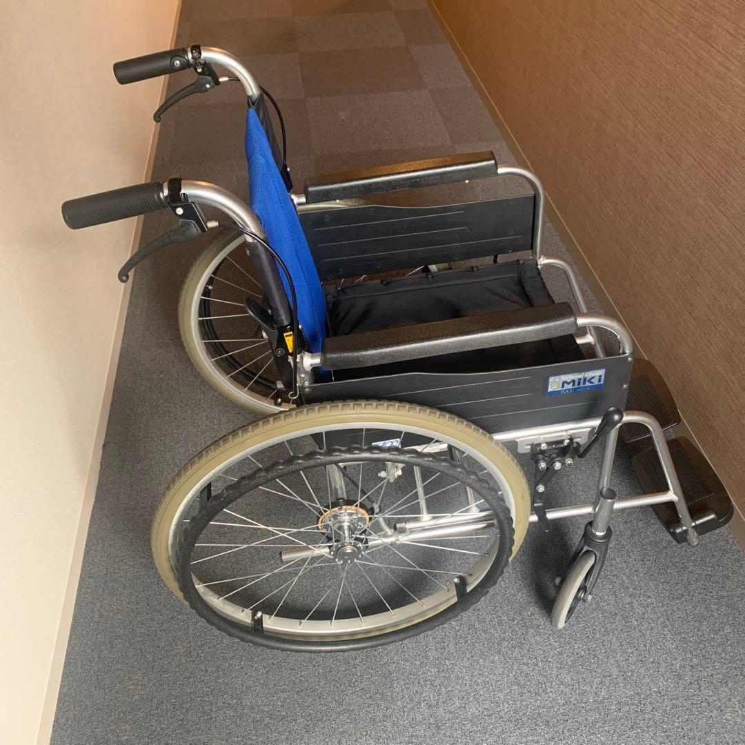 ミキ　BAL-1　軽量　ノーパンクタイヤ　自走用車椅子 耐荷重　100kg