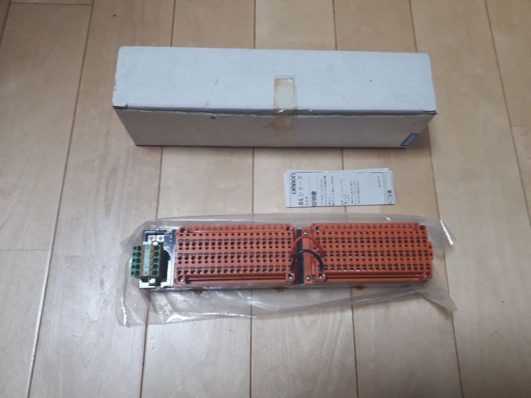 オムロン　DRT2-ID32SL  I/Oモジュール