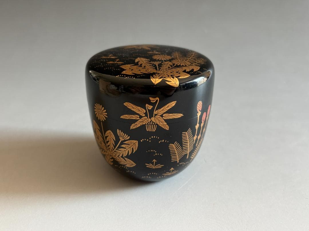 前端春斎　春草蒔絵　内銀溜　黒棗　茶道具