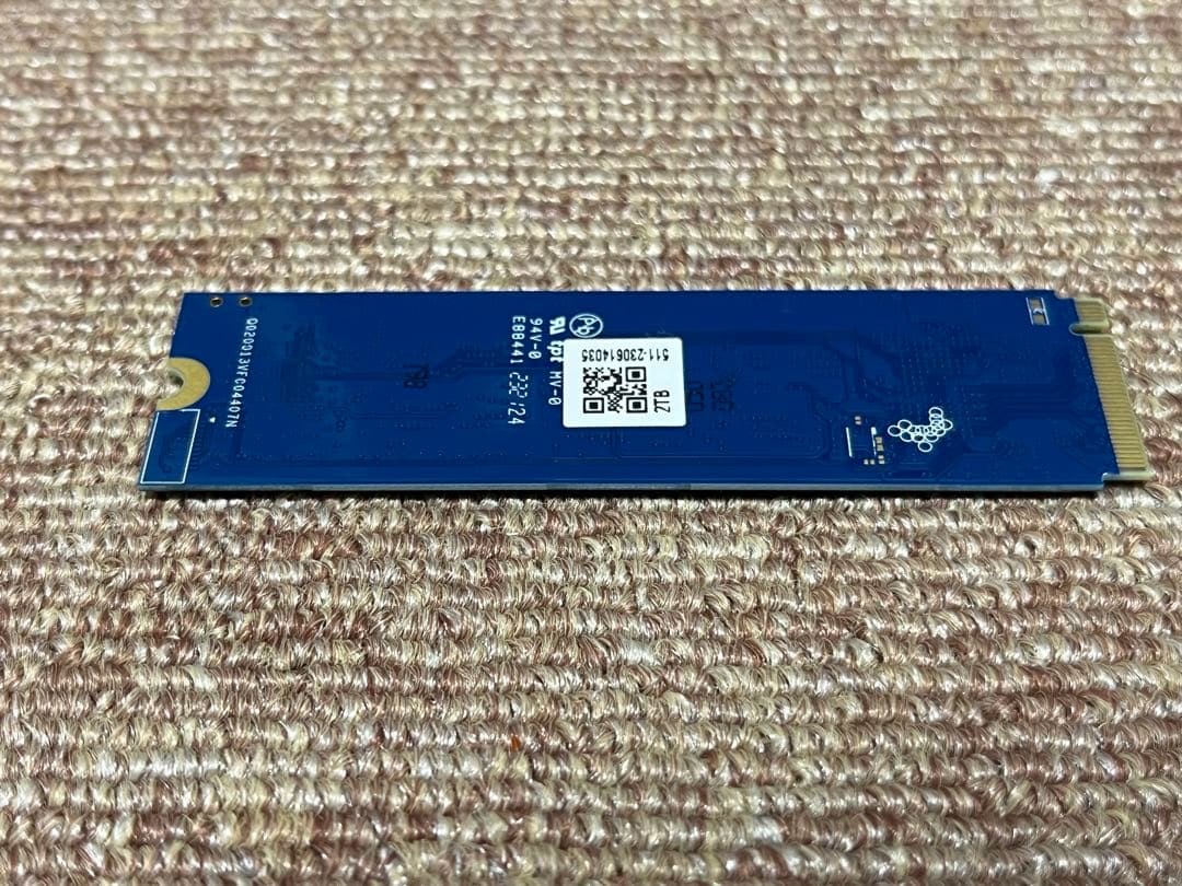未使用 m.2 2TB 高速 SSD NVMe PHD-ISM2 プリンストン