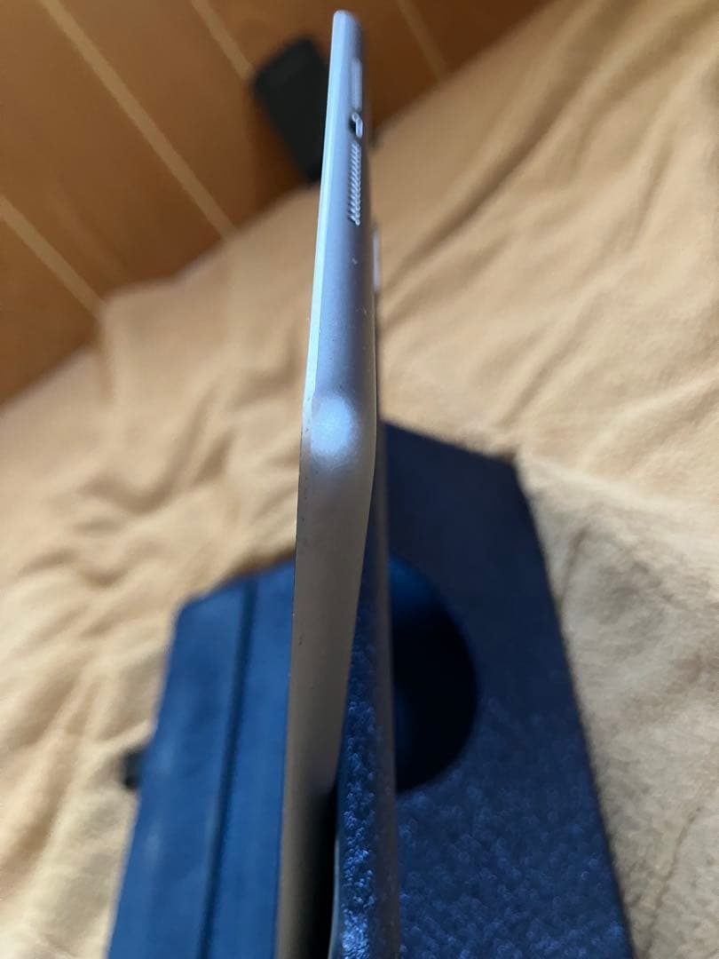 iPad 第六世代　128GB