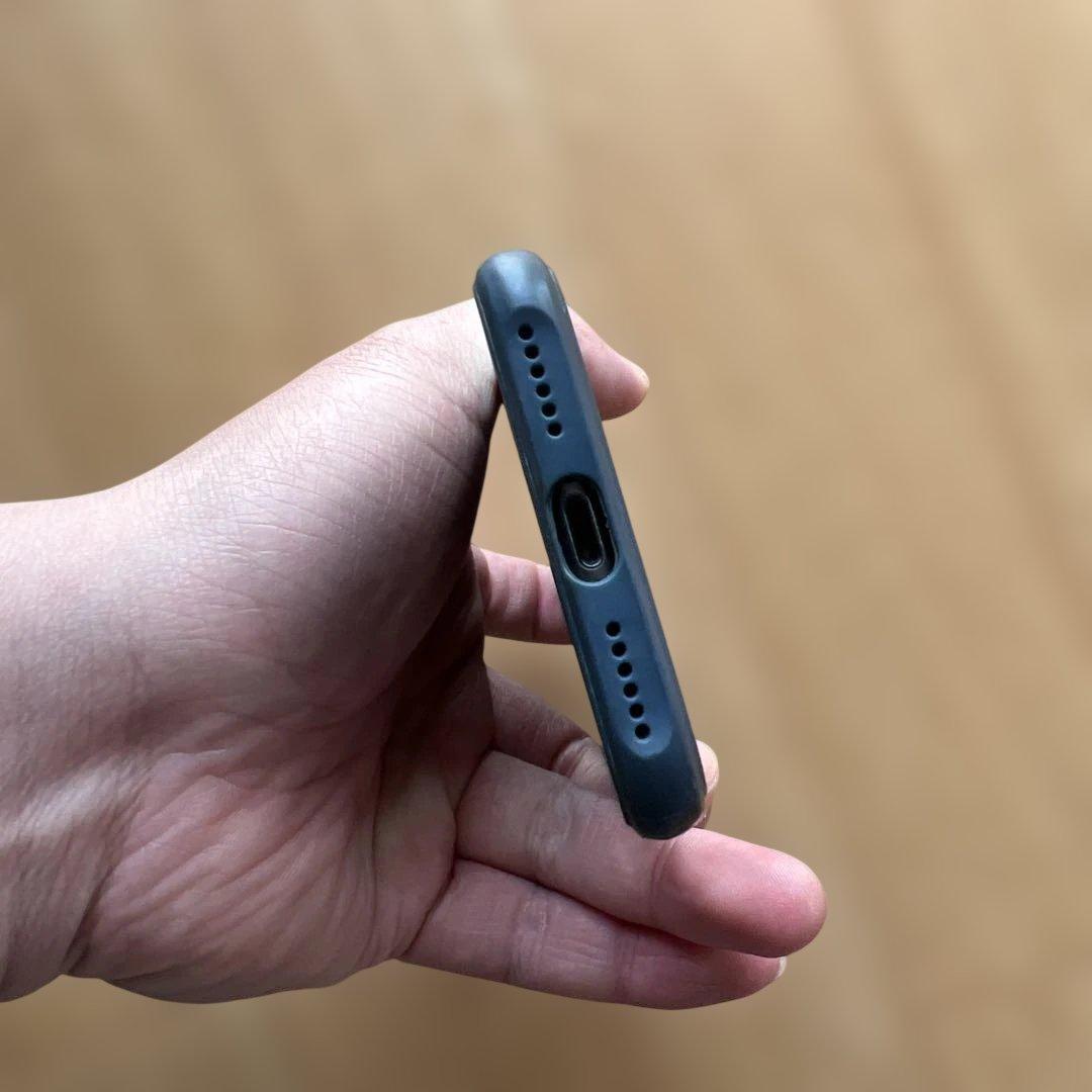 iPhone 8 64GB キズが少ないケース付き