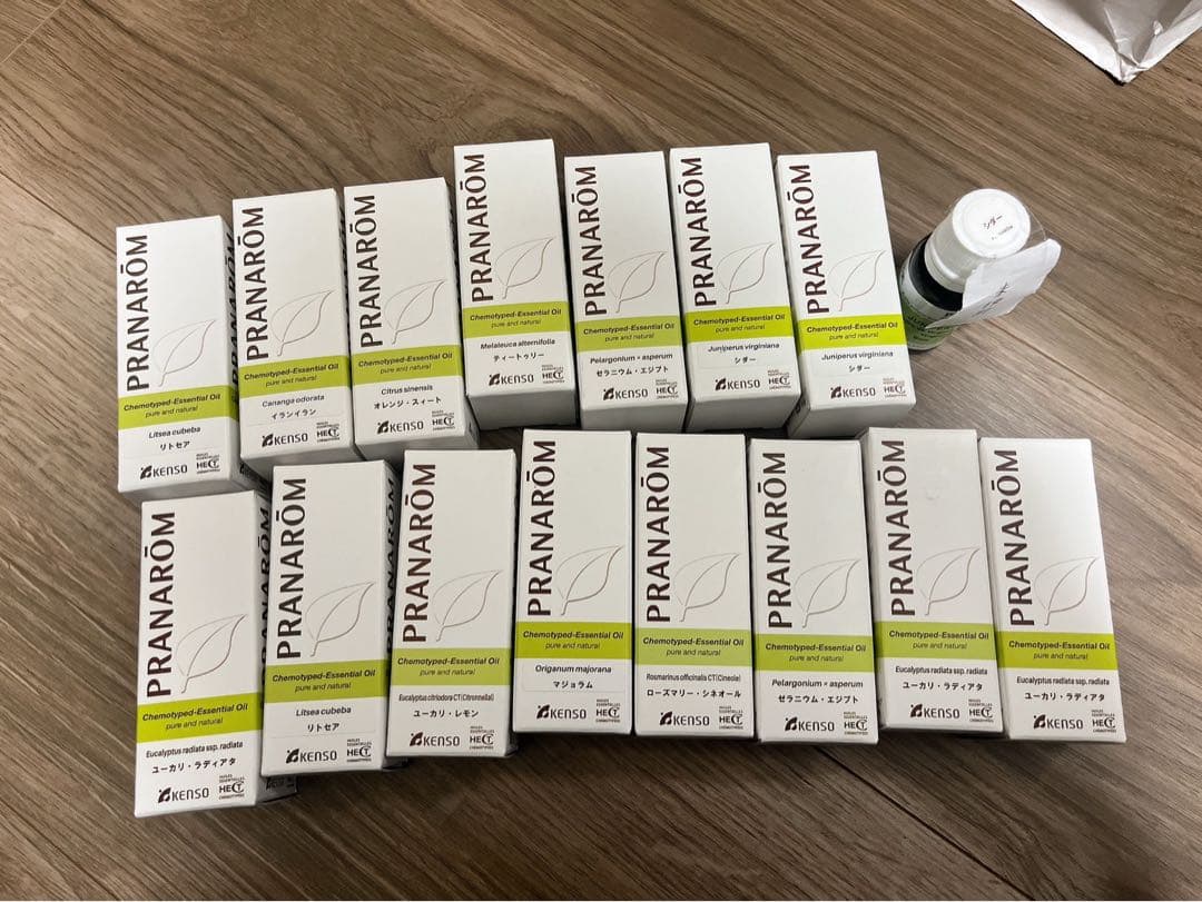 PRANARÔM エッセンシャルオイル 16本セット
