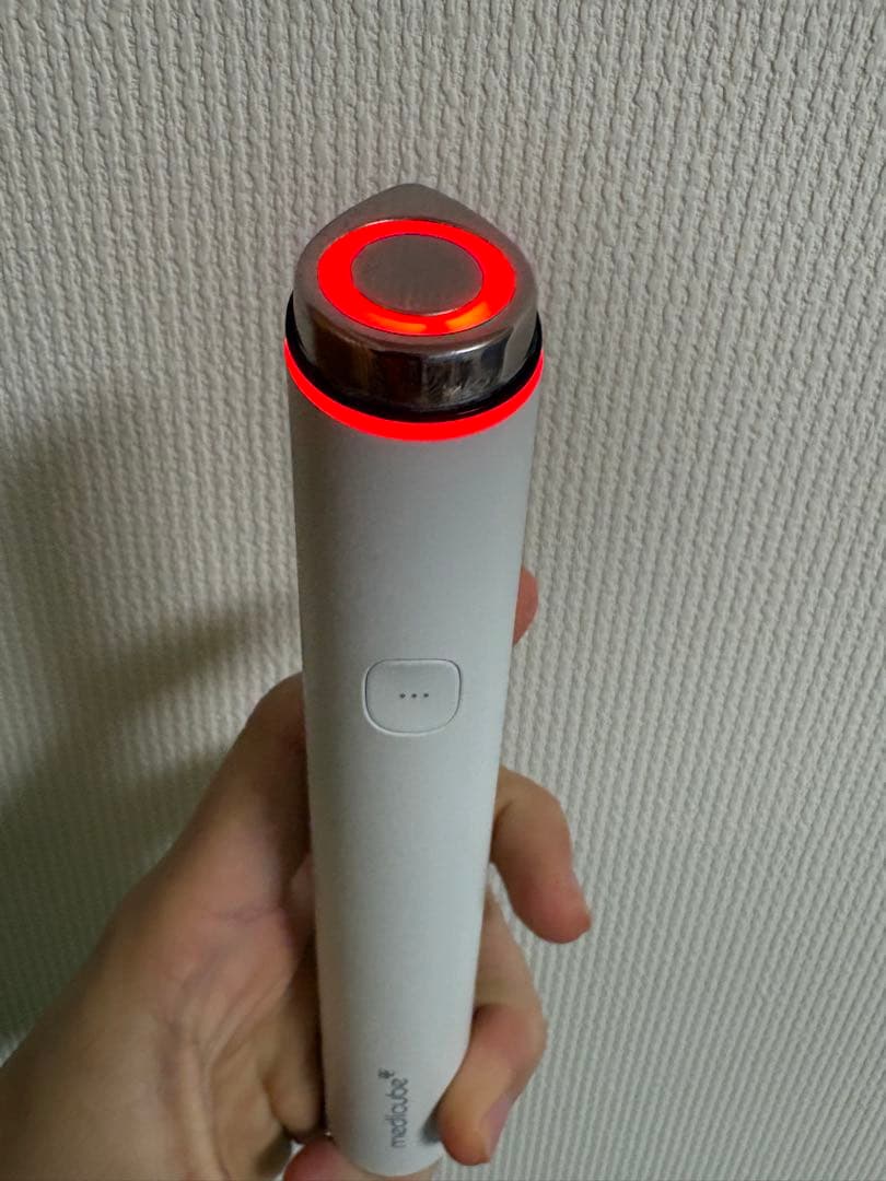 メディキューブ AGE-R ブースタープロミニ　 ホワイト　美顔器