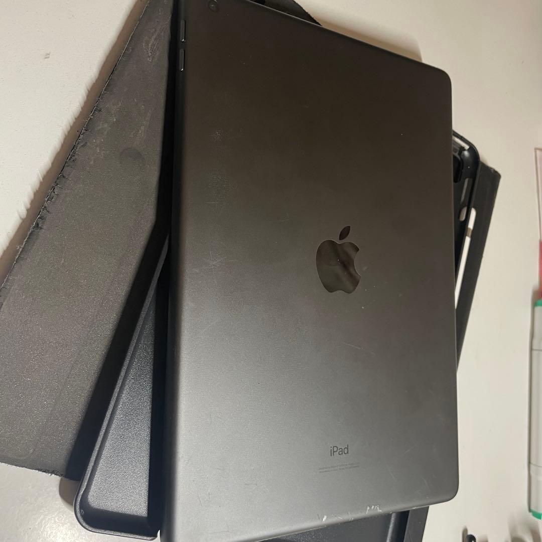 iPad第7世代32G Wi-Fi　Apple Pencil＋keybood
