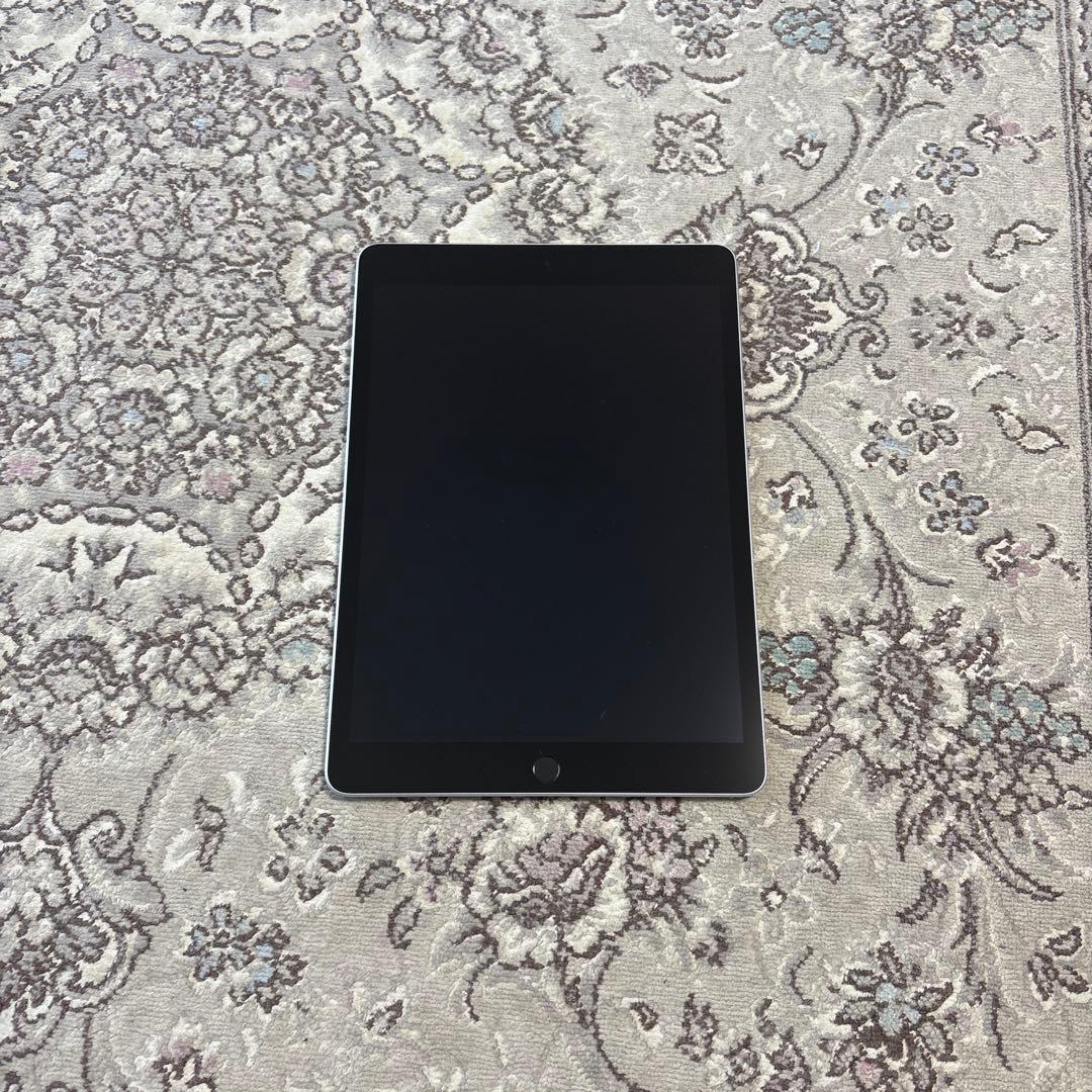 iPad第9世代シルバー箱付き