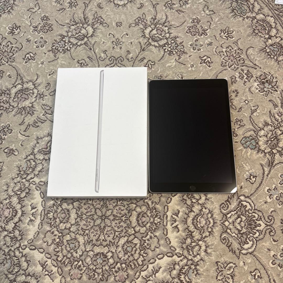 iPad第9世代シルバー箱付き
