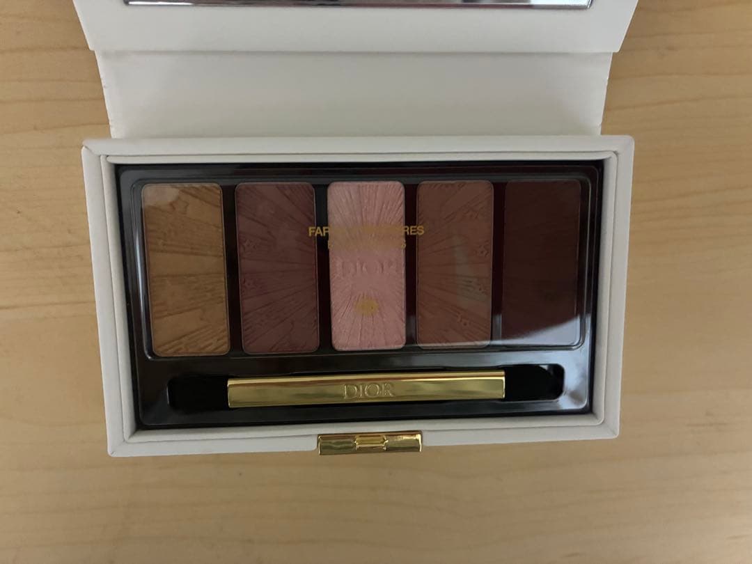 ⭐️Dior 2025 ホリデー クチュール アイ パレット⭐️