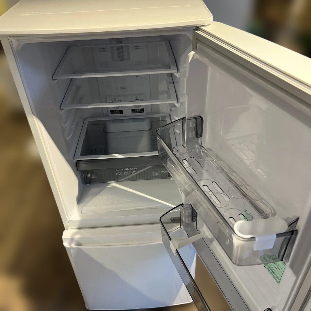 三菱電機冷蔵庫MR-P15E2H-W 2022年製 146L 一人暮らし　生活