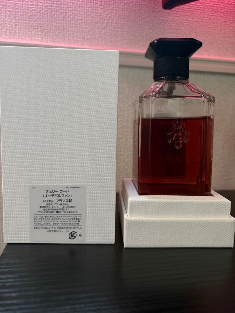定価75460円‼️香水GUERLAIN Cherry Oud 残量多め 人気