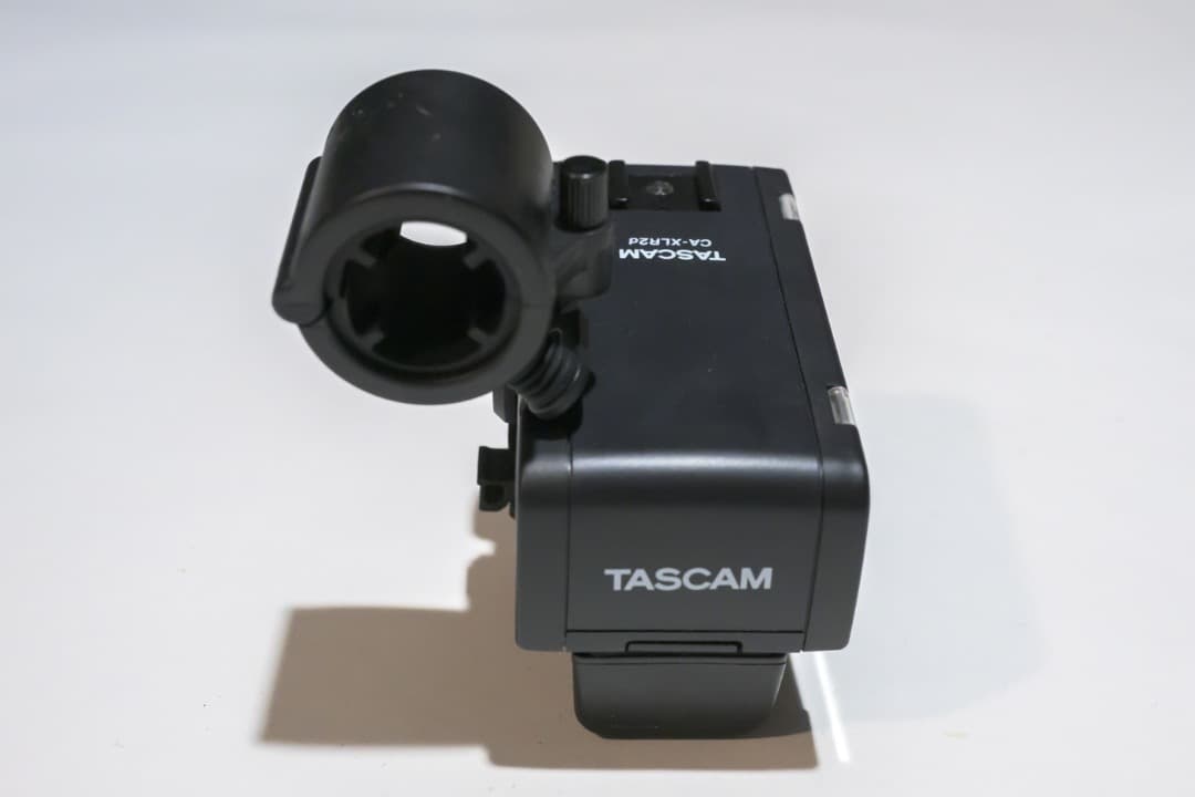 TASCAM CA-XLR2d-F XLRアダプタ 富⼠フイルムキット