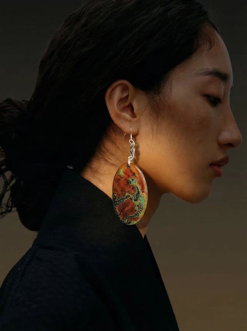 漆ピアス　天然漆・手作り・一点物