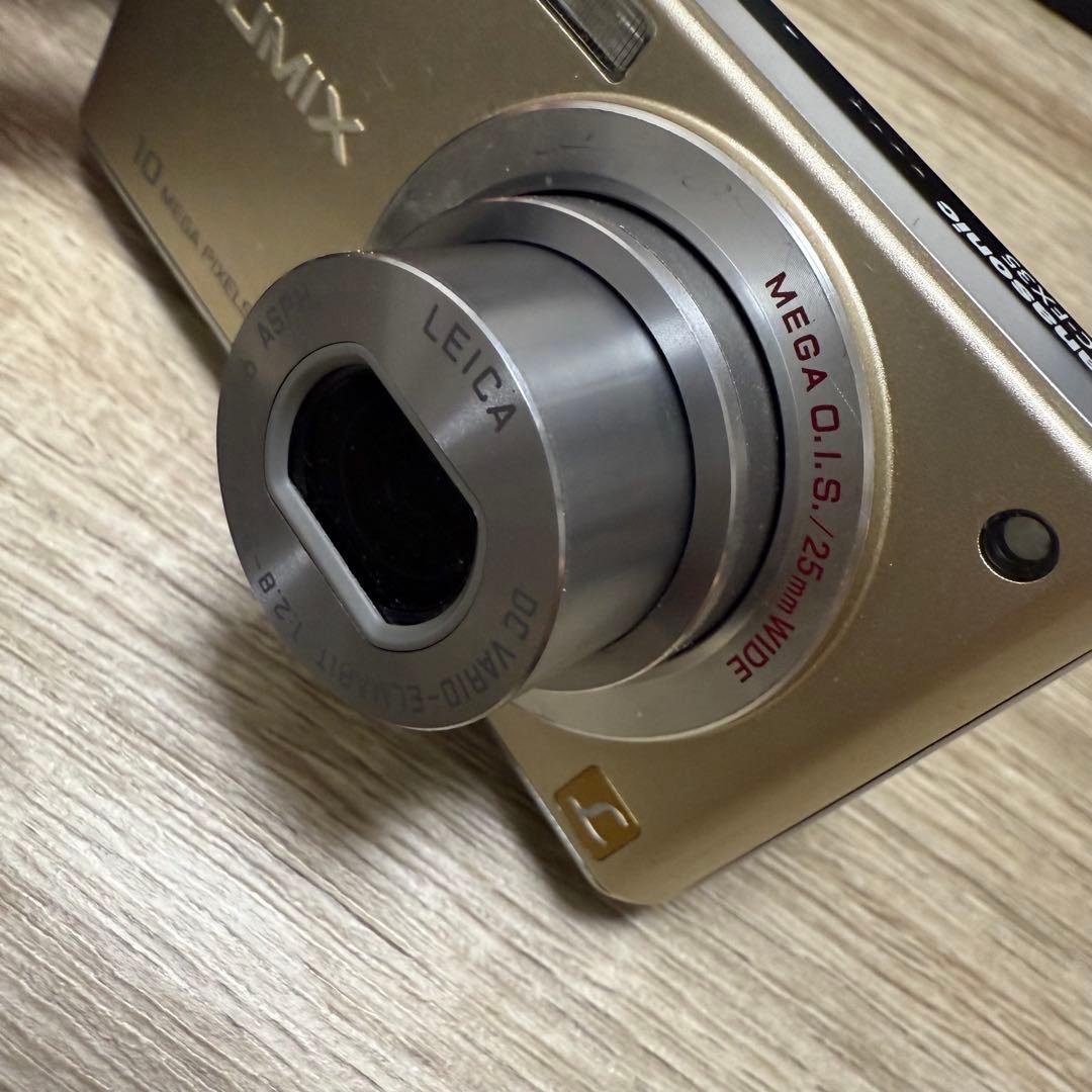 Panasonic LUMIX デジタルカメラ DCM-FX35