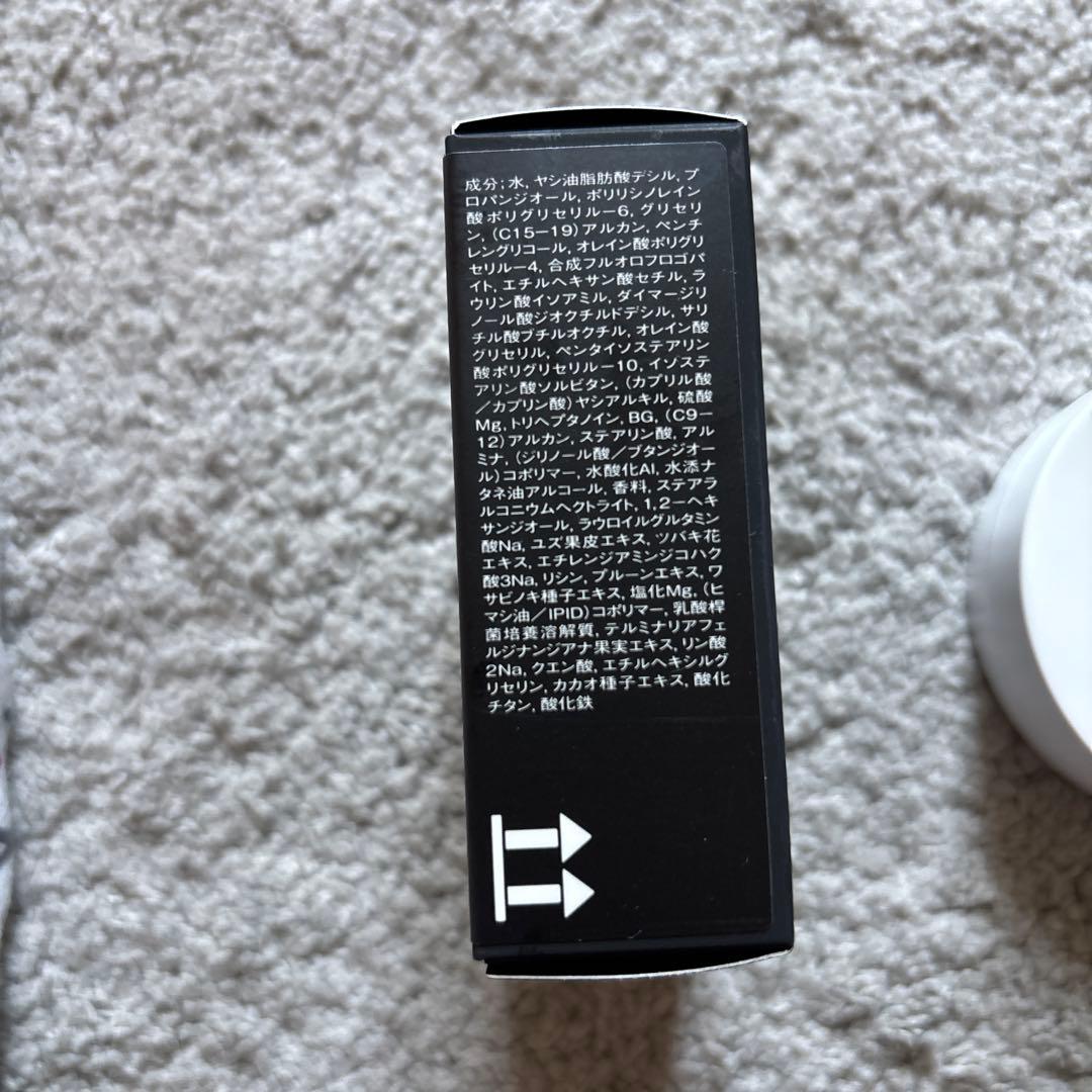 NARS ライトリフレクティング セラムファンデーション 11g