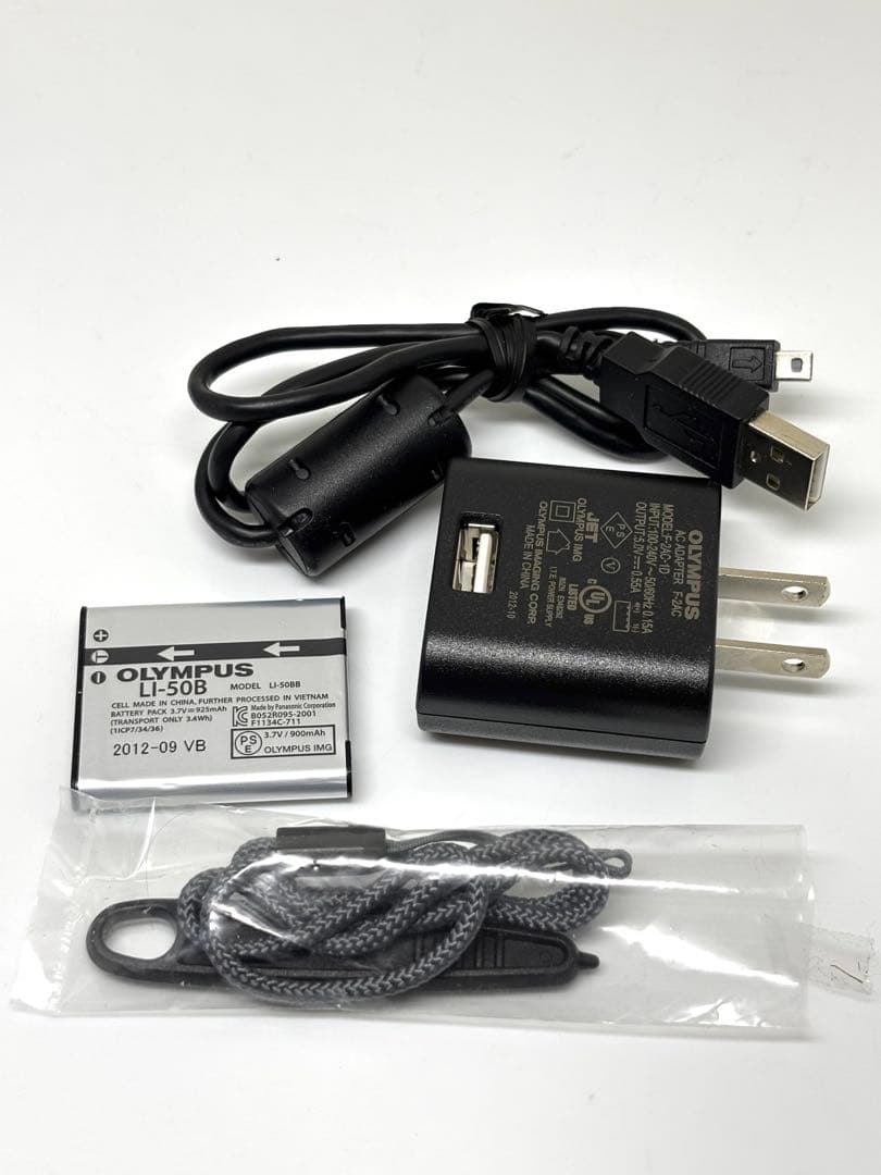 未使用級！ OLYMPUS STYLUS VH-410 コンパクトデジタルカメラ