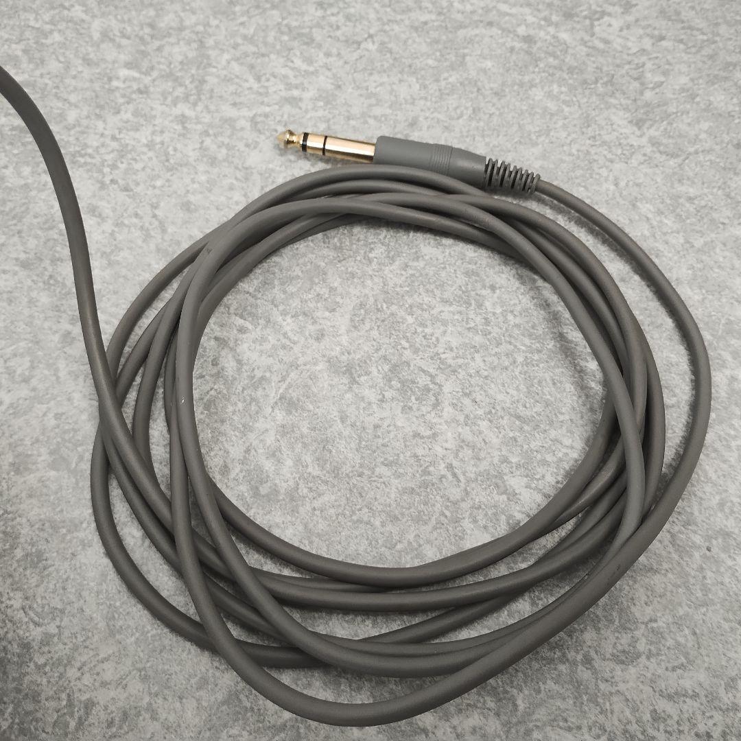 AKG K701 オーストリア製 です。