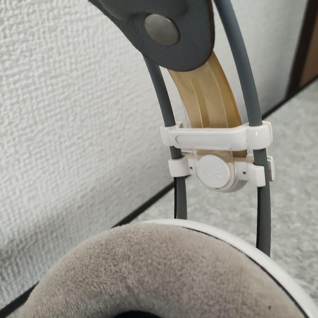 AKG K701 オーストリア製 です。