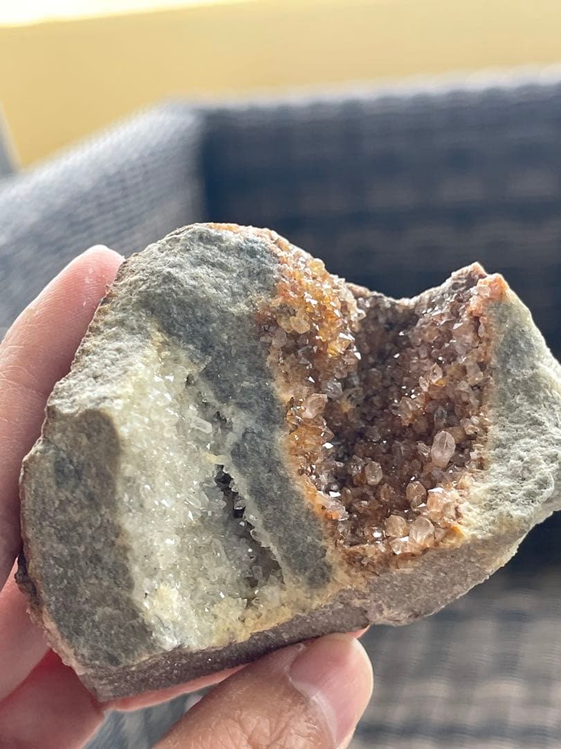 ベトナム・バクカン産 天然水晶結晶クラスター 9点セット 総重量約4kg