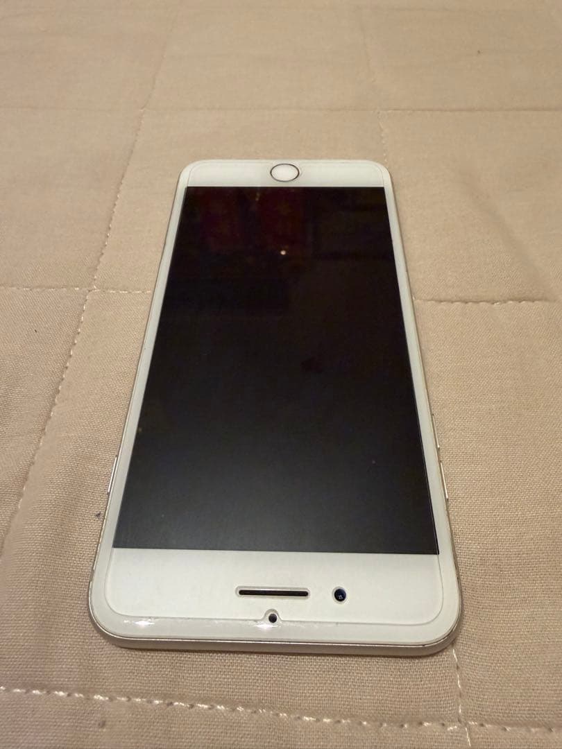 【動作良好】iPhone 7 Plus 128GB シルバー SIMフリー