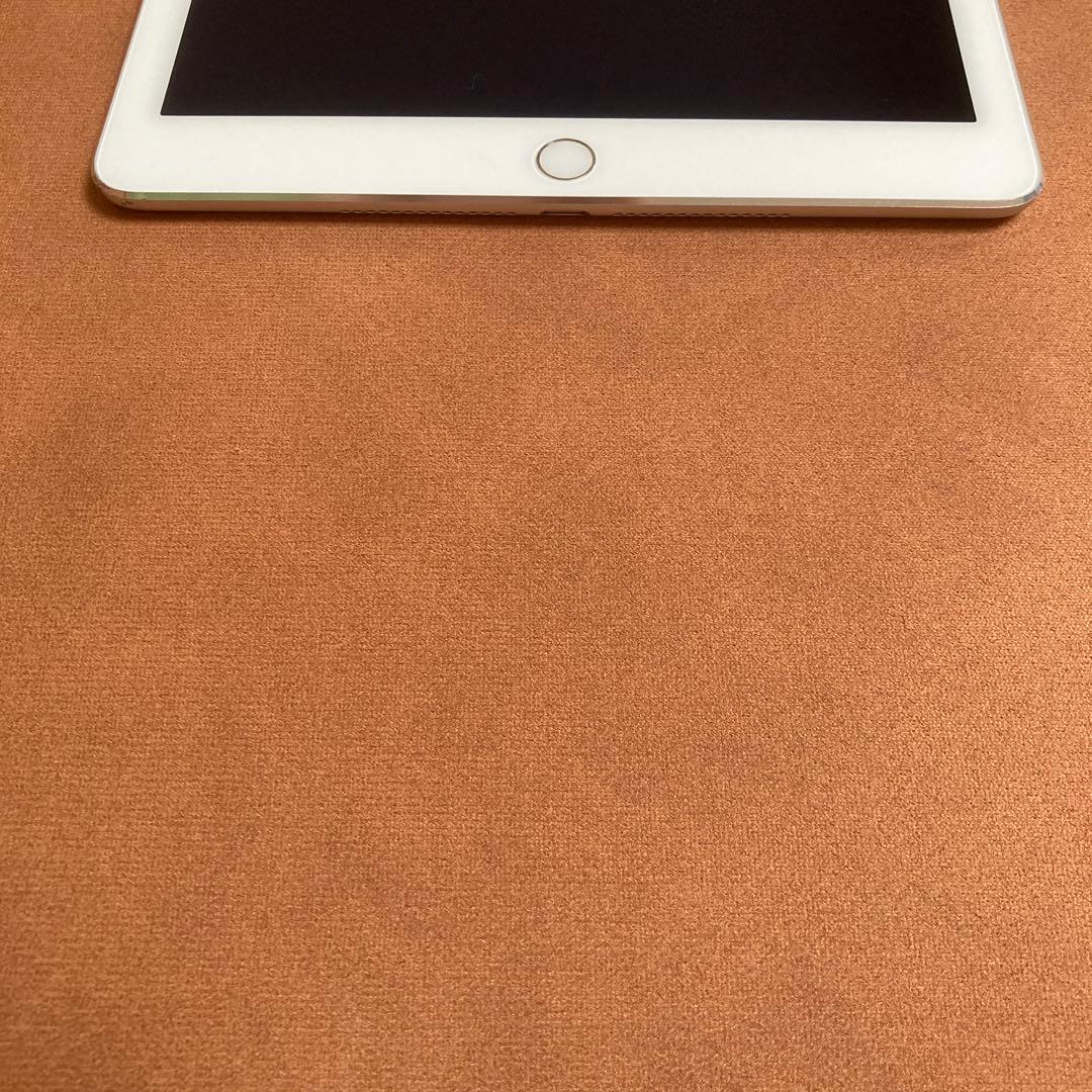 944 電池ほぼ新品☆iPad Air2 第2世代 16GB WIFIモデル☆
