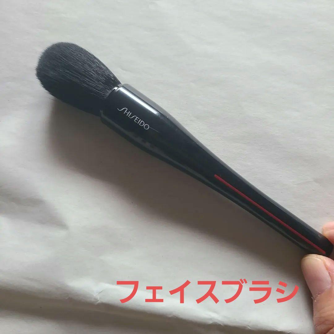 SHISEIDO　メイクブラシ4本　ブラシクリーナー