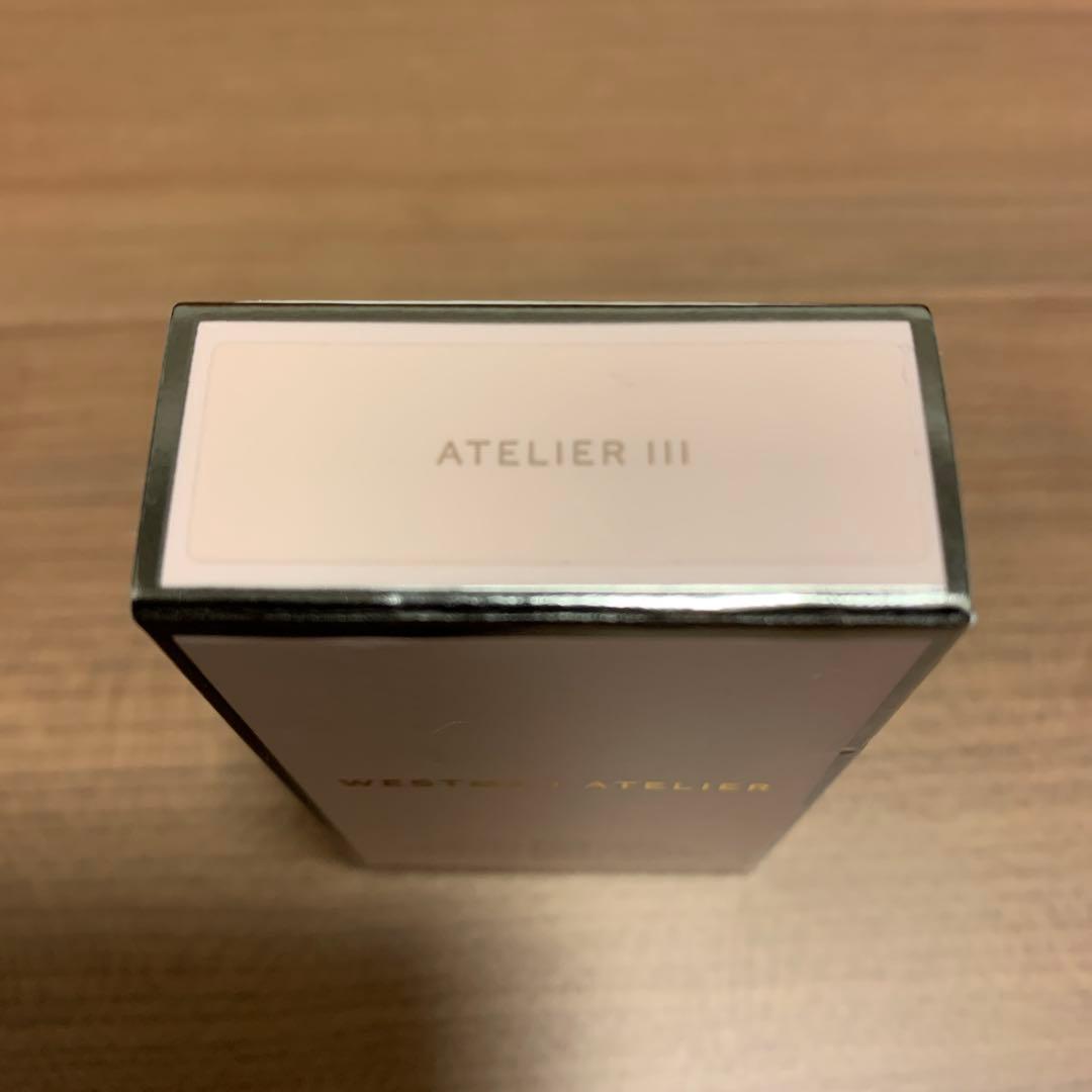 スー　Westman Atelier ファンデーション