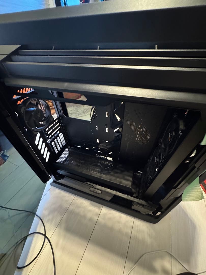 ROG Hyperion GR701 ブラック PCケース