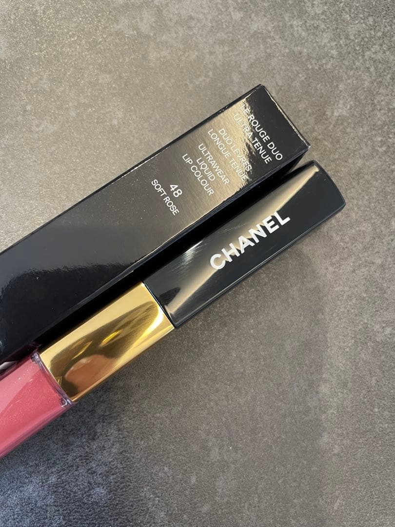 CHANEL LE ROUGE DUO 48 ソフトローズ