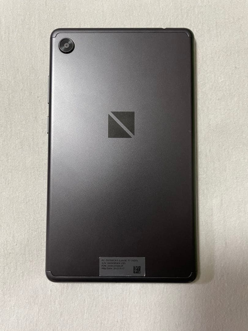 美品！NEC LAVIE T7 7SD1 T0755CAS タブレット