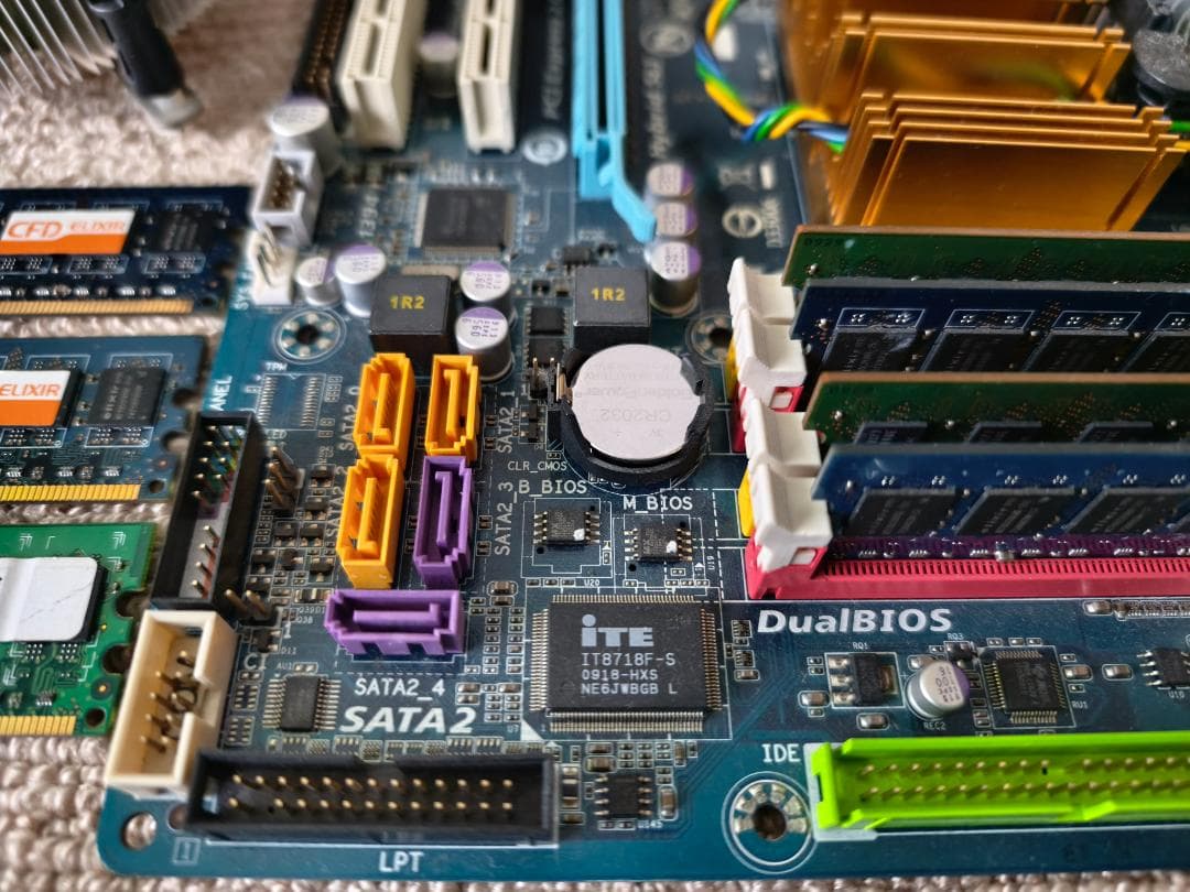 GA-E7AUM-DS2H ＋ E8400 ＋ メモリ6GB ＋ クーラー2種他