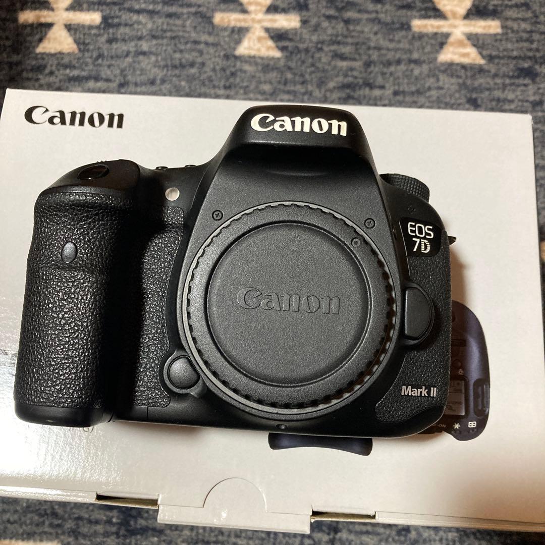 美品 Canon EOS 7D Mark II 本体