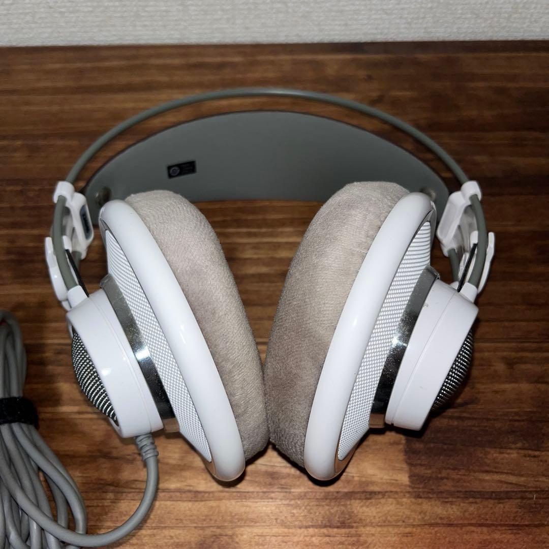 AKG K701 開放型モニターヘッドホン