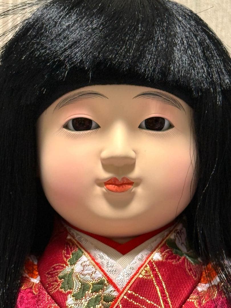 市松人形 赤い着物 黒髪