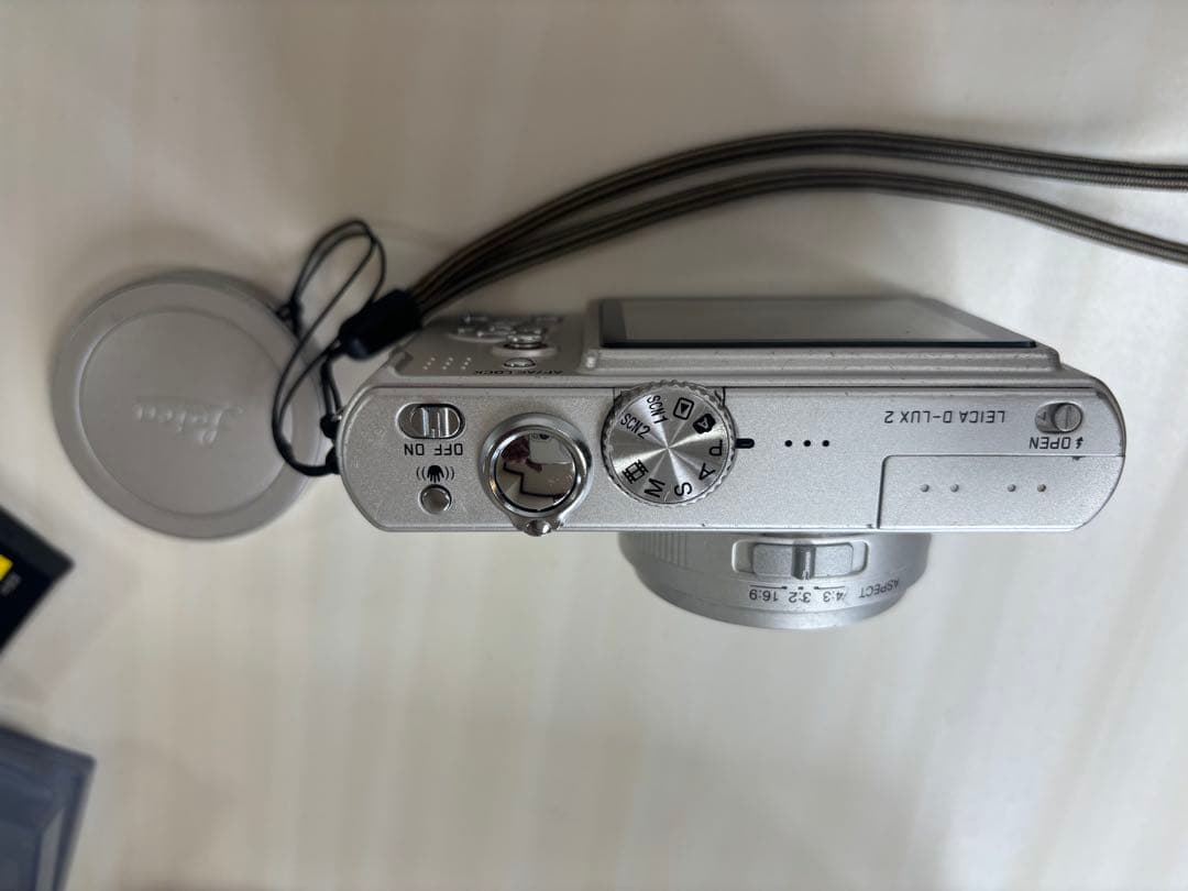 Leica D-LUX 2 シルバー 本体と付属品完備