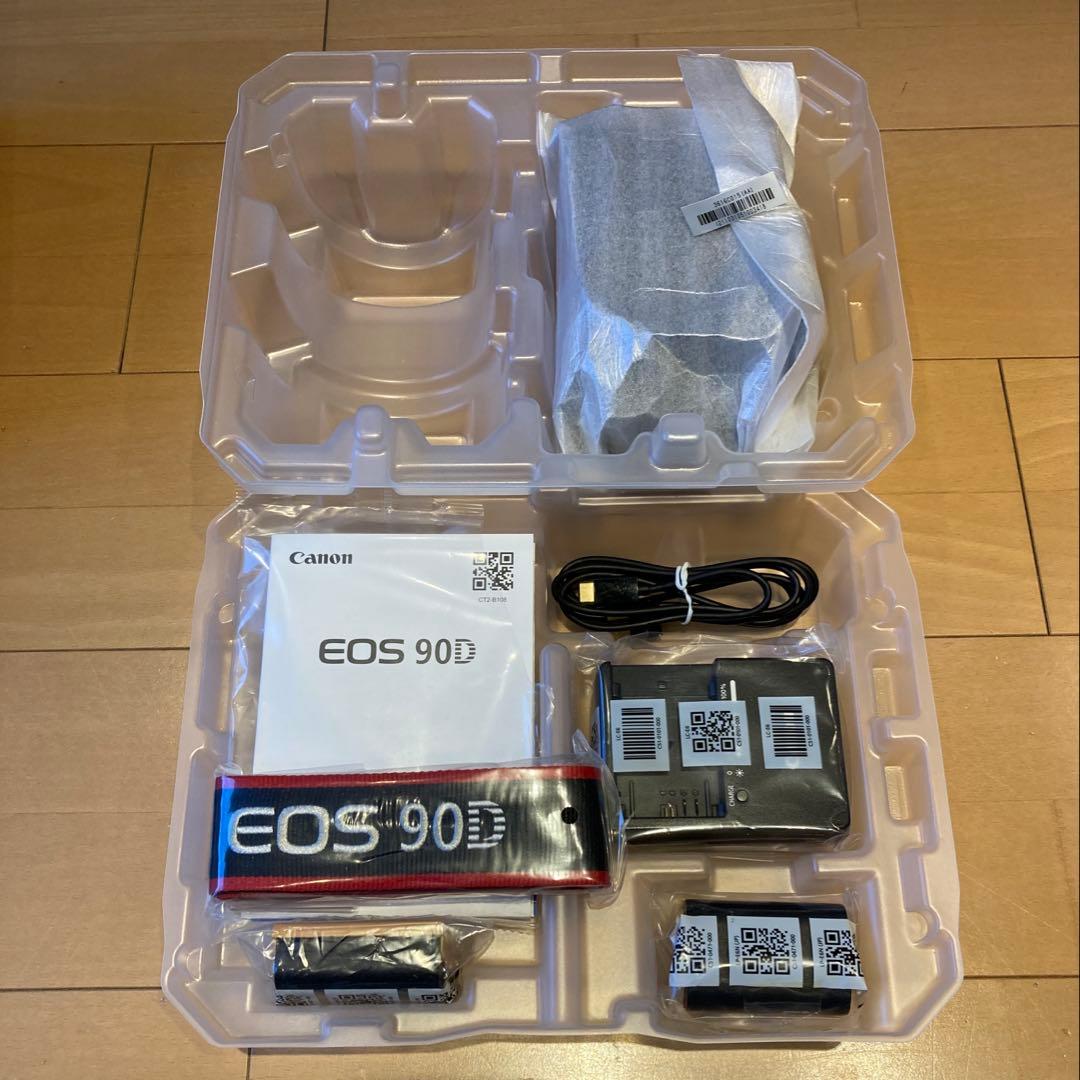 ①Canon EOS 90D 本体とバッテリー等