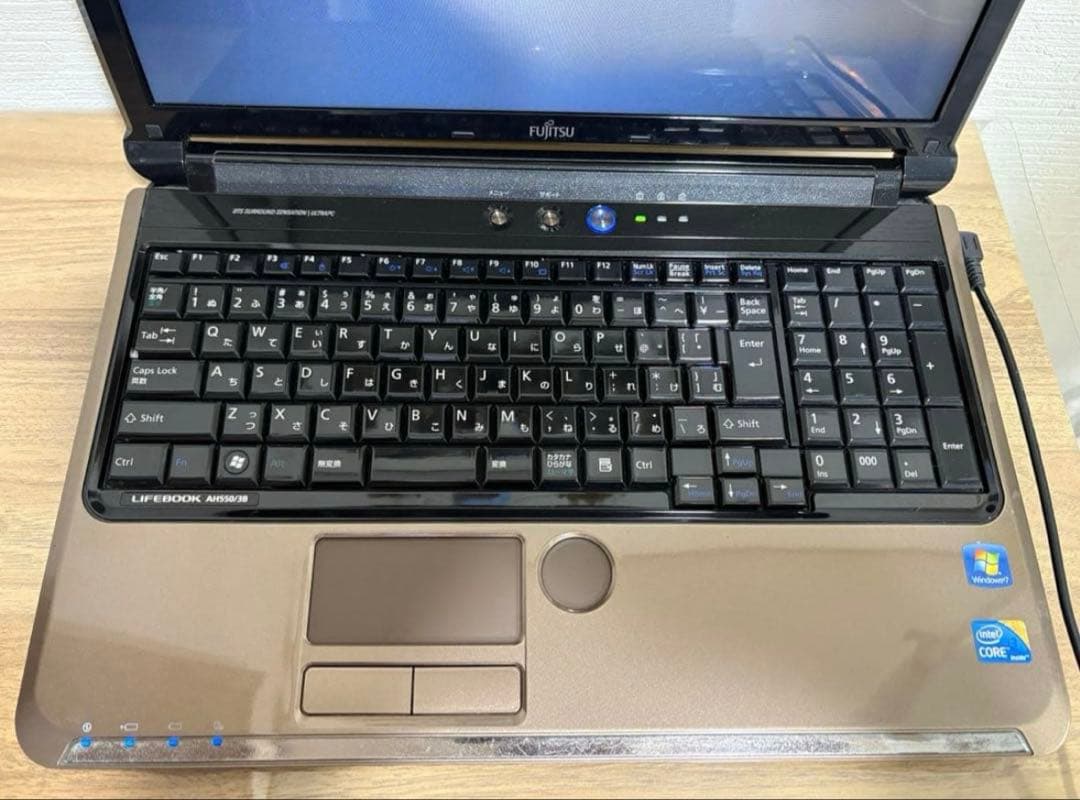 富士通　ノートパソコン「LIFEBOOK AH550」中古品