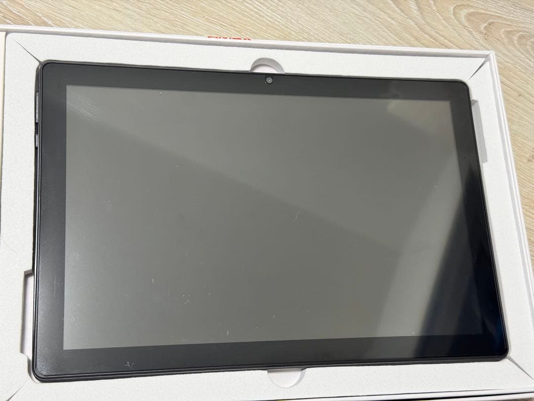 BMAX I9PLUS 10.1インチタブレット ケース付　美品