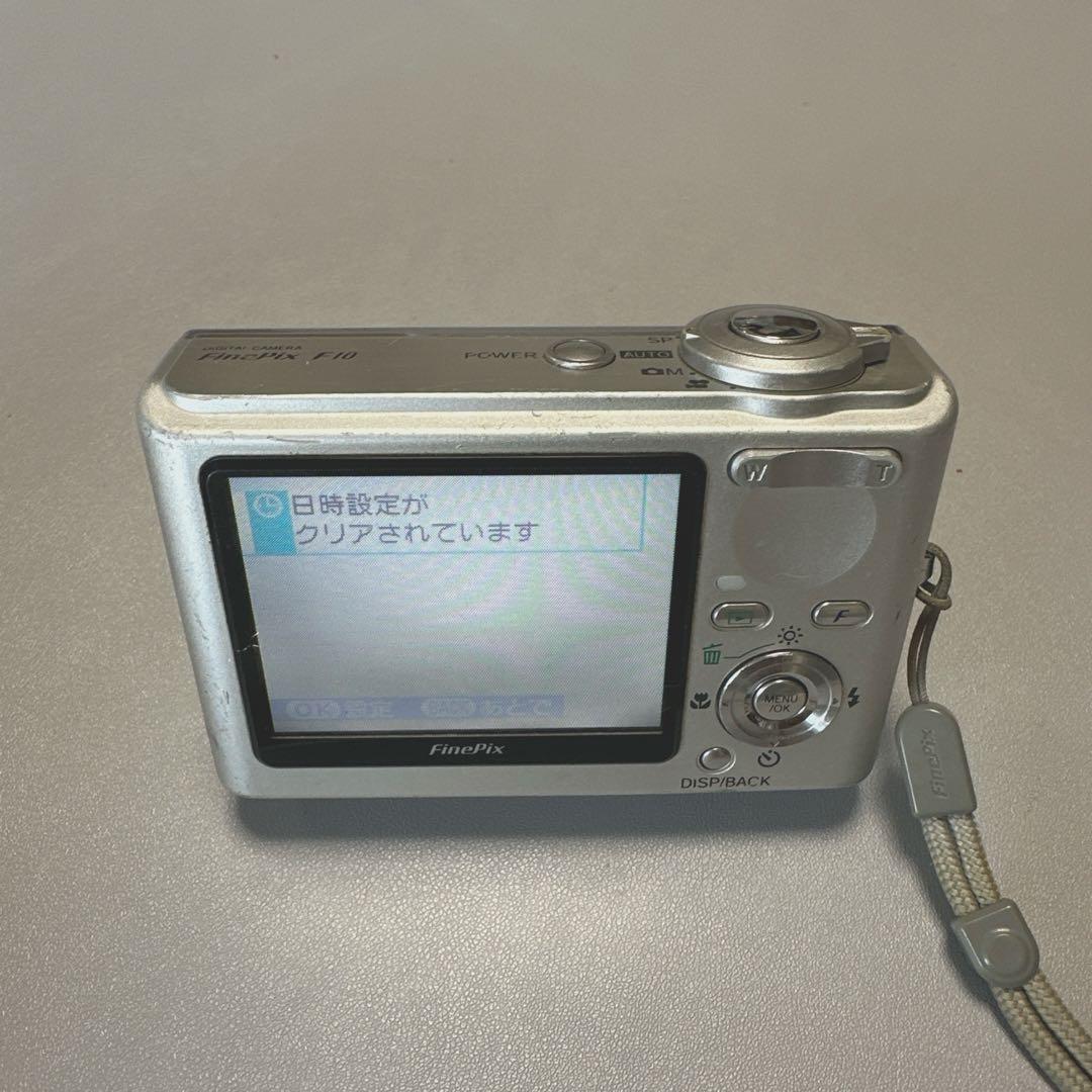 FUJIFILM FinePix　F10 コンパクトデジタルカメラ