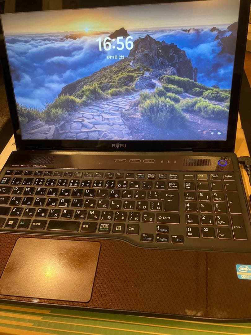 ノートパソコンFUJITSU LIFEBOOK WA2/K FMVWAK2S57