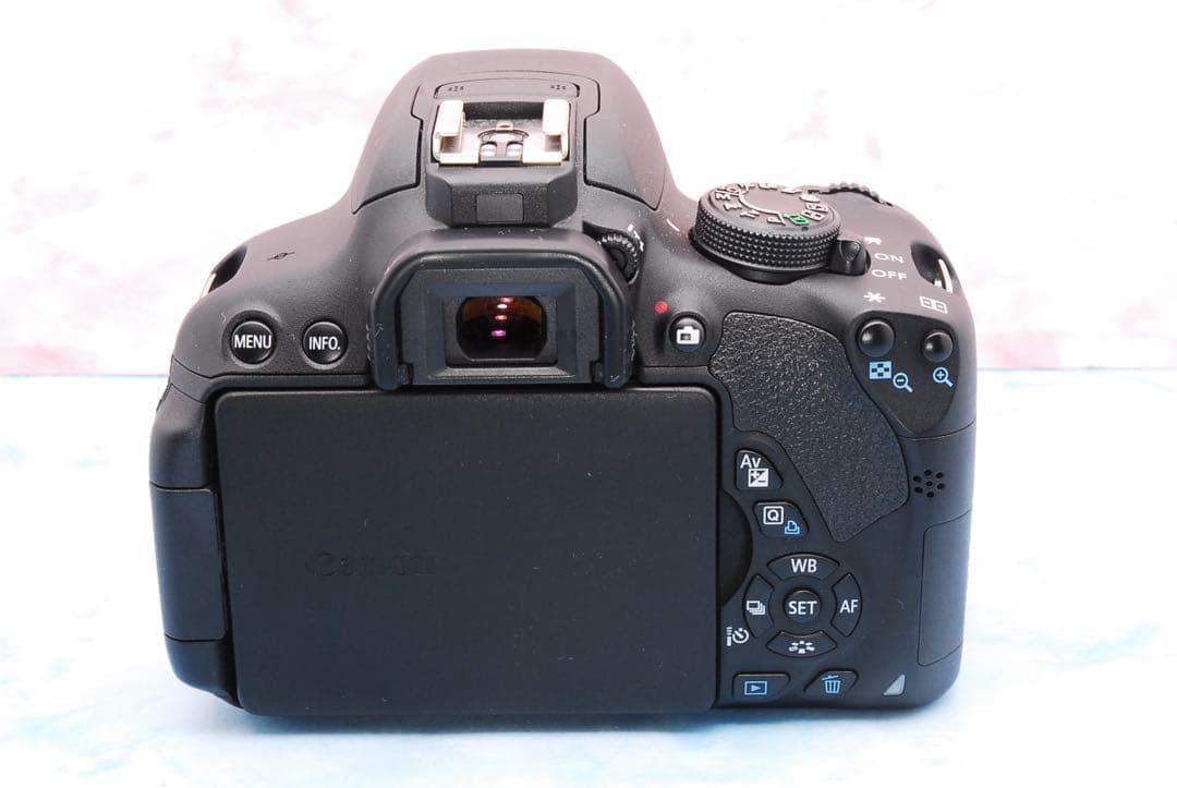 Canon Kiss X7i◎手ぶれ補正レンズ◎一眼レフカメラ◎バッグ付♪