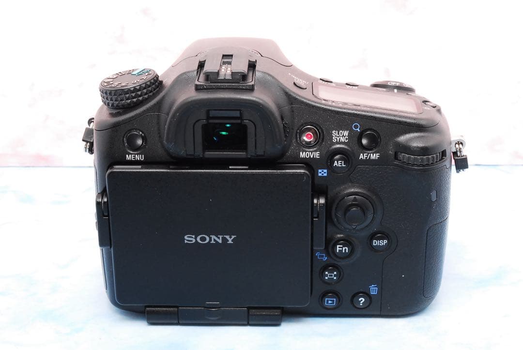 SONY α77★一眼レフカメラ★超望遠レンズ付Wレンズ★高性能＆高画質！
