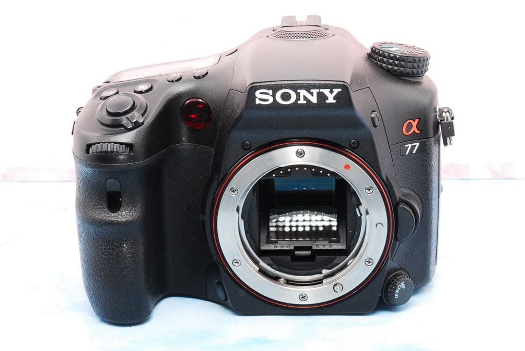 SONY α77★一眼レフカメラ★超望遠レンズ付Wレンズ★高性能＆高画質！
