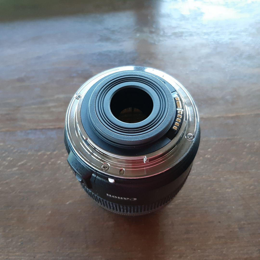 Canon EFS 60mm f/2.8 Macro USM 本体