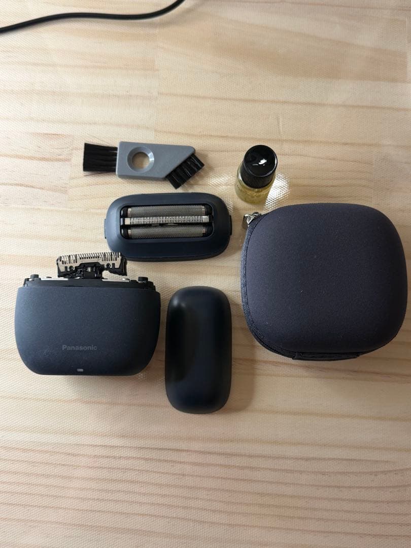 Panasonic Lamdash Palm-in Lite メンズシェーバー