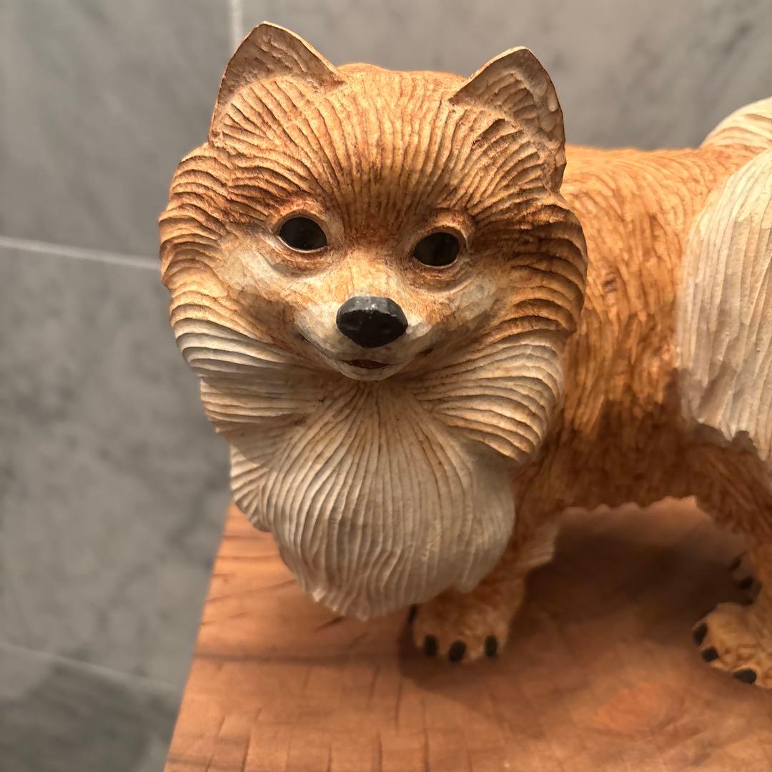 作家さんによる瞳が生きているように美しく、リアル過ぎる一刀彫のポメラニアン